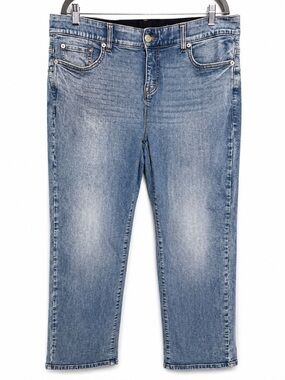 Torrid Bombshell Straight Jeans 18R Premium Stretch Light Wash Denim